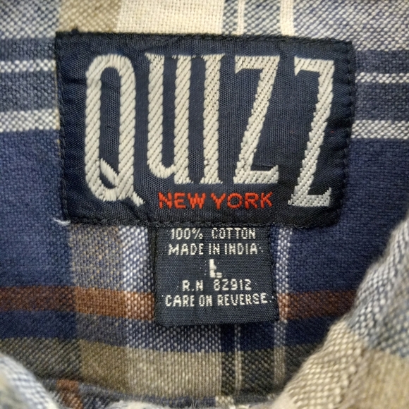 Quizz New York Woman's Size Medium Pearl Snap Button Up Shirt - Picture 8 of 11